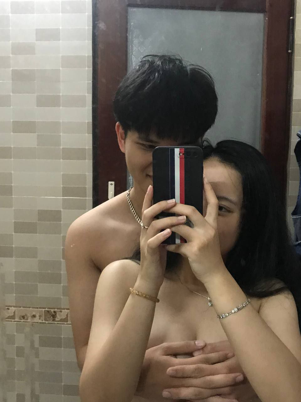 đi học về là lôi ra djt luôn